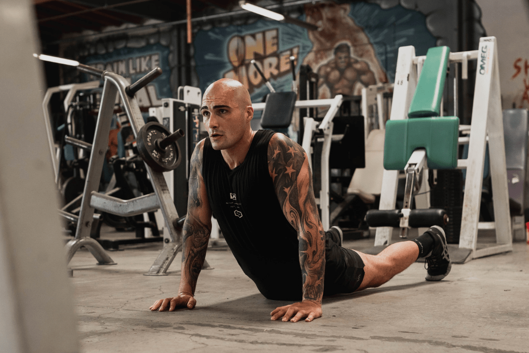 stretching on a rest day to build muscle