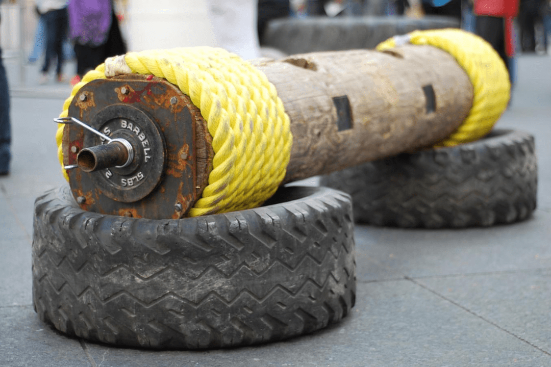 strongman log